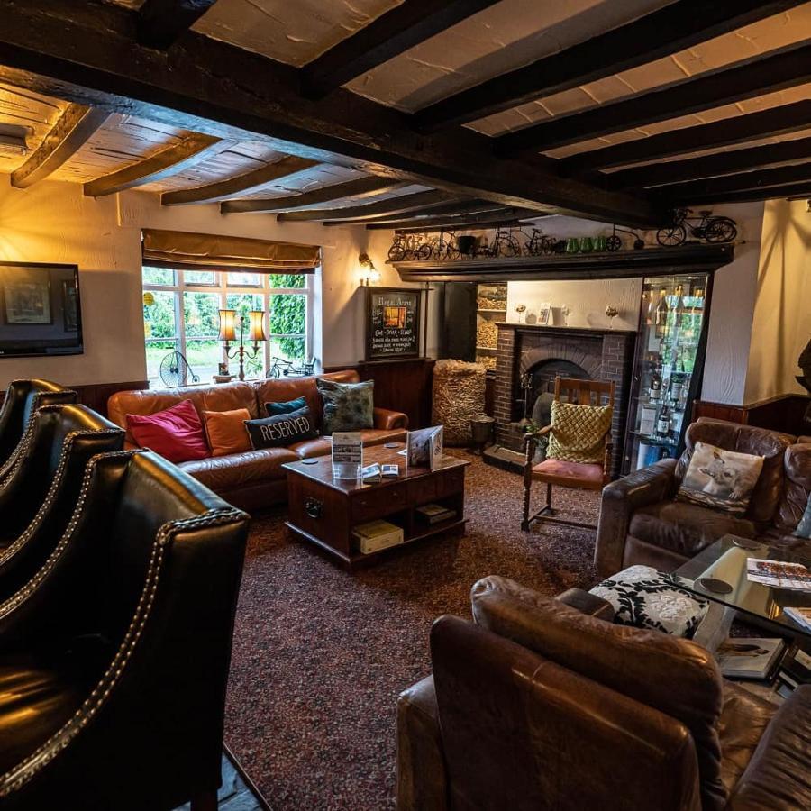 The Royal Arms Hotel Sutton Cheney Extérieur photo