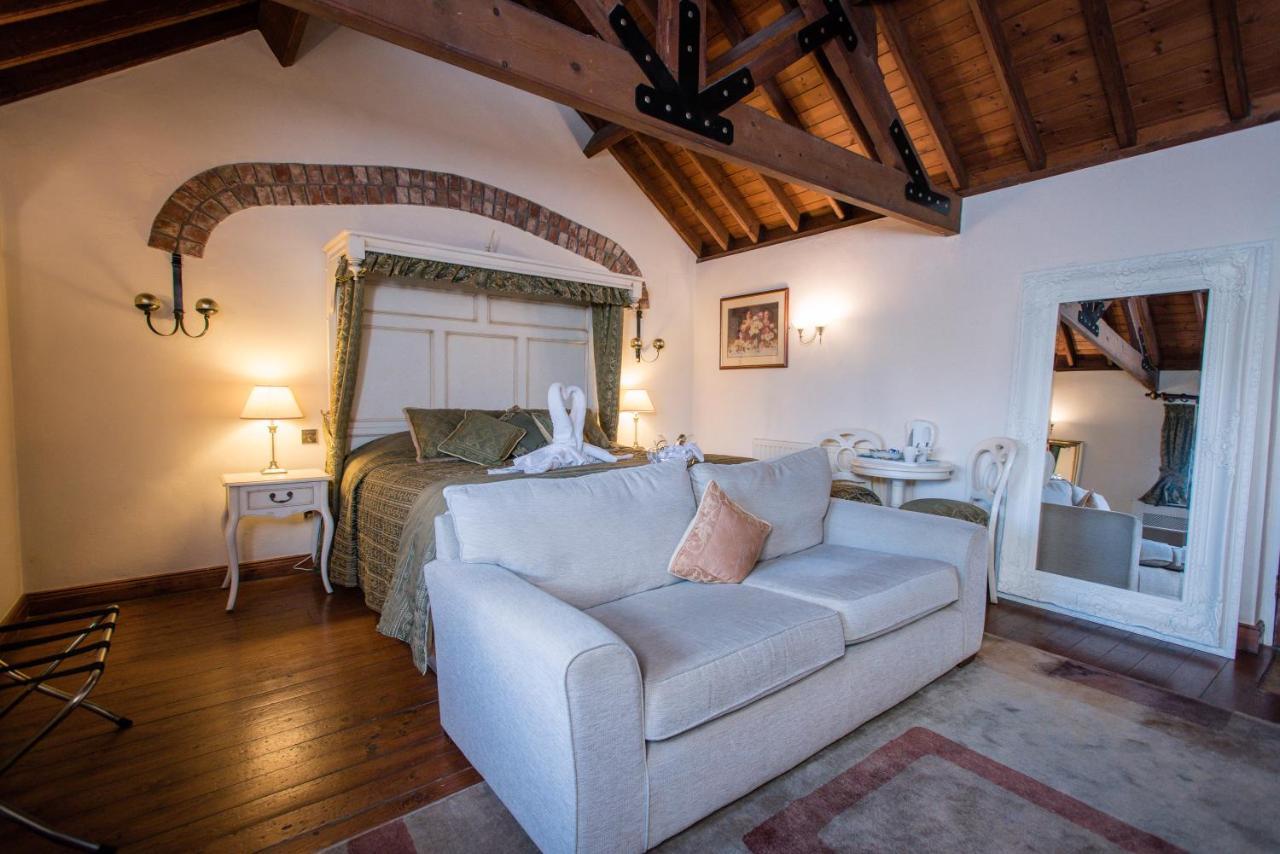 The Royal Arms Hotel Sutton Cheney Extérieur photo