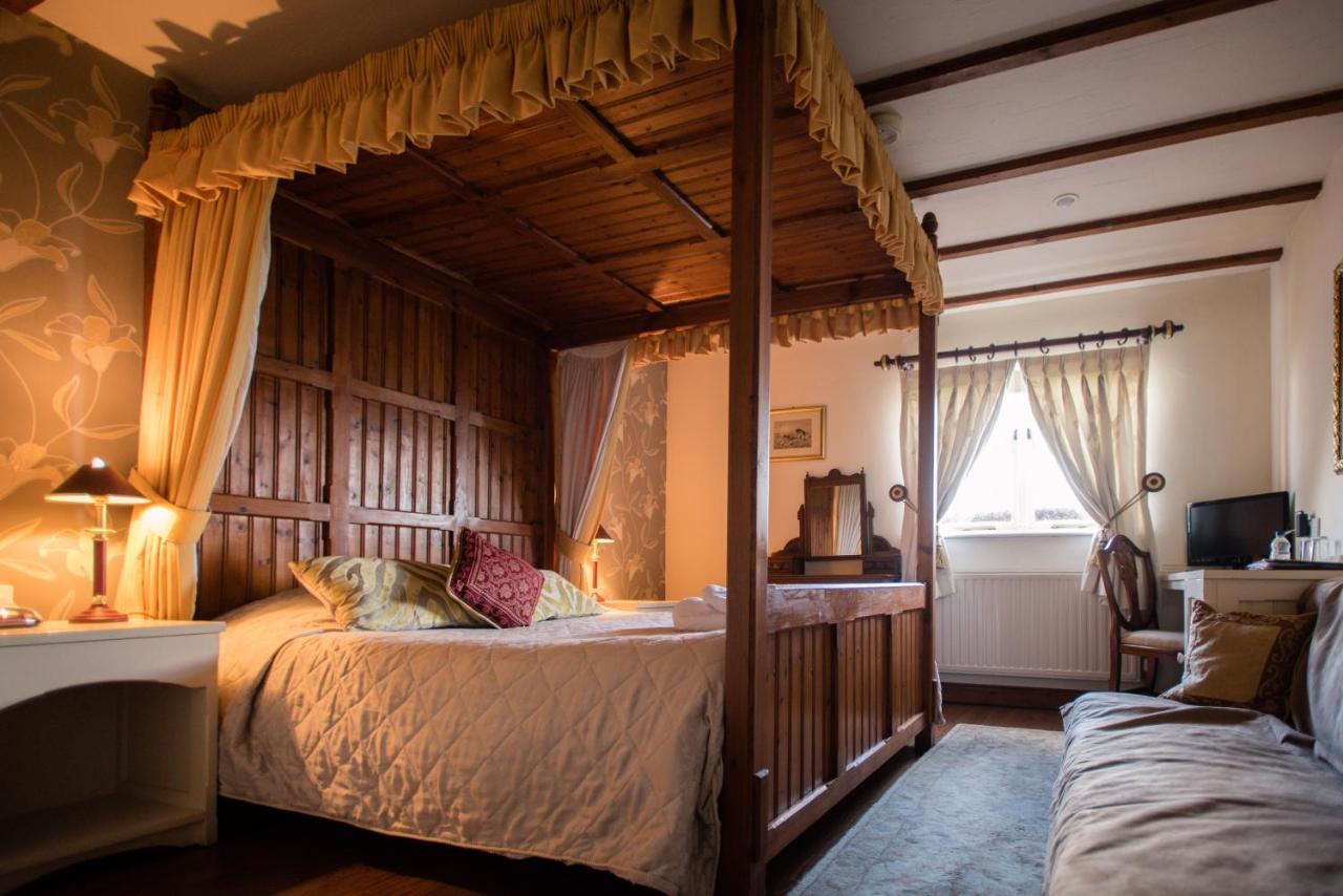 The Royal Arms Hotel Sutton Cheney Extérieur photo