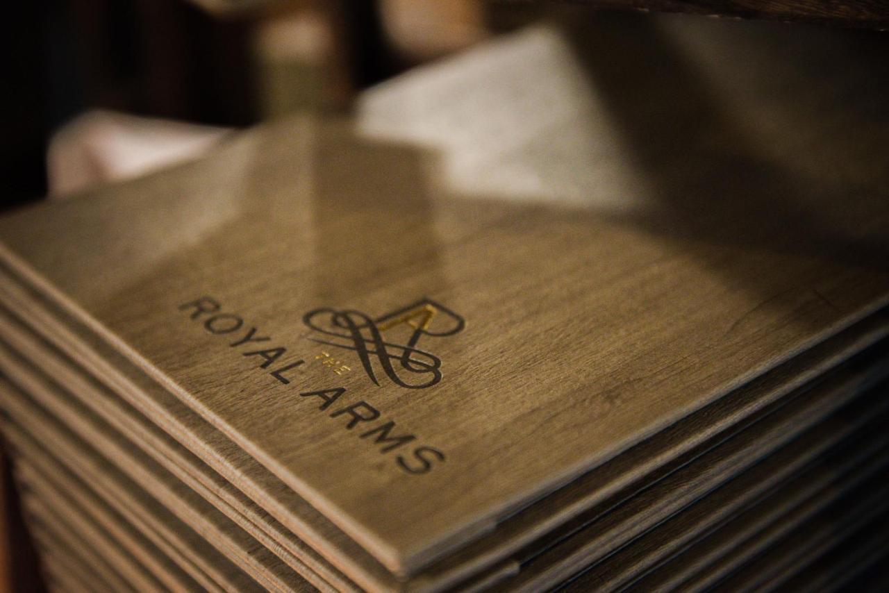 The Royal Arms Hotel Sutton Cheney Extérieur photo