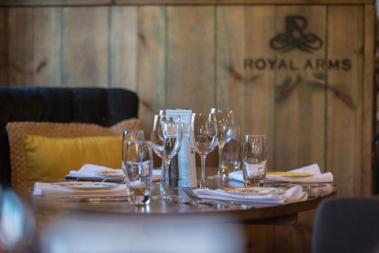 The Royal Arms Hotel Sutton Cheney Extérieur photo
